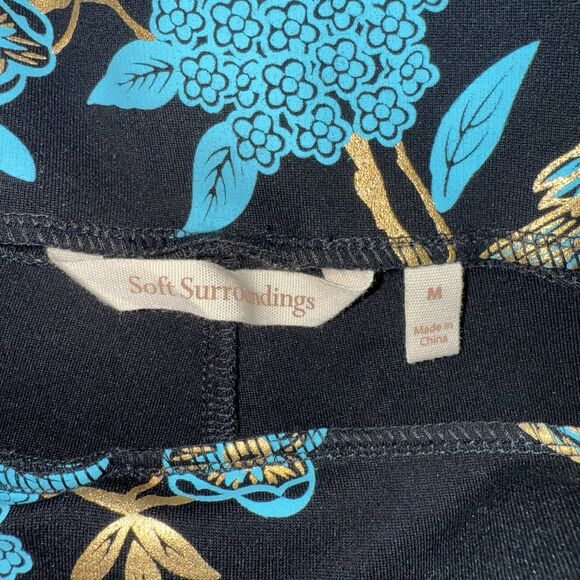Soft Surroundings Chinoiserie Peacock Printed Pull On Pant - Black/Gold/Blue M - Picture 5 of 6